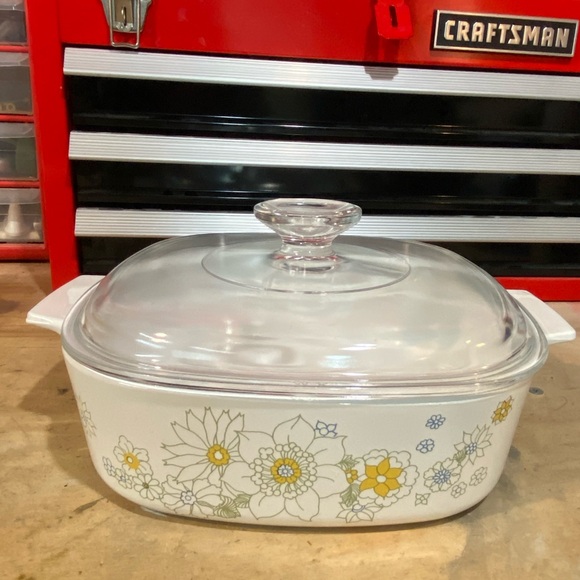 CorningWare Floral Bouquet 2 Quart Casserole with Lid A-2-B - Picture 6 of 6